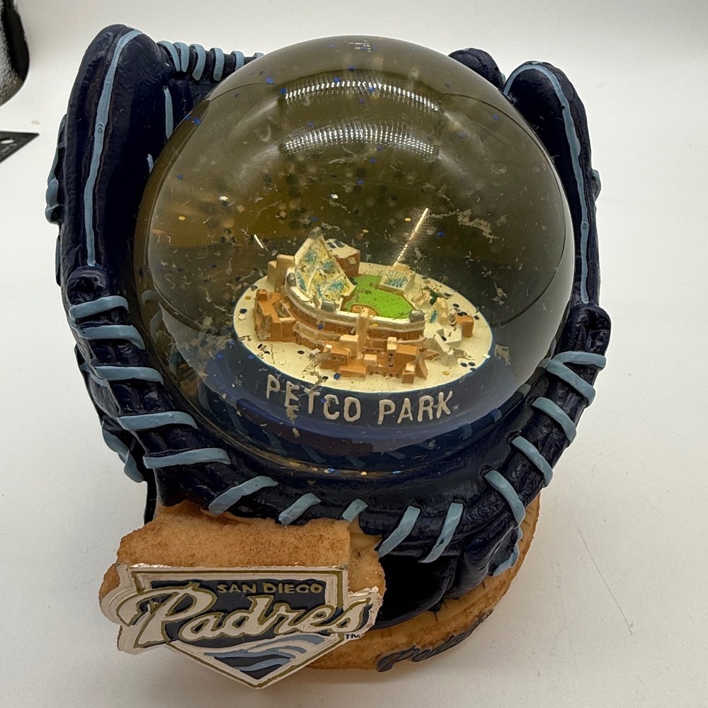 San Diego Padres Petco Park Snow Globe Forever Collectibles Limited Edition 2007 - Picture 2 of 15